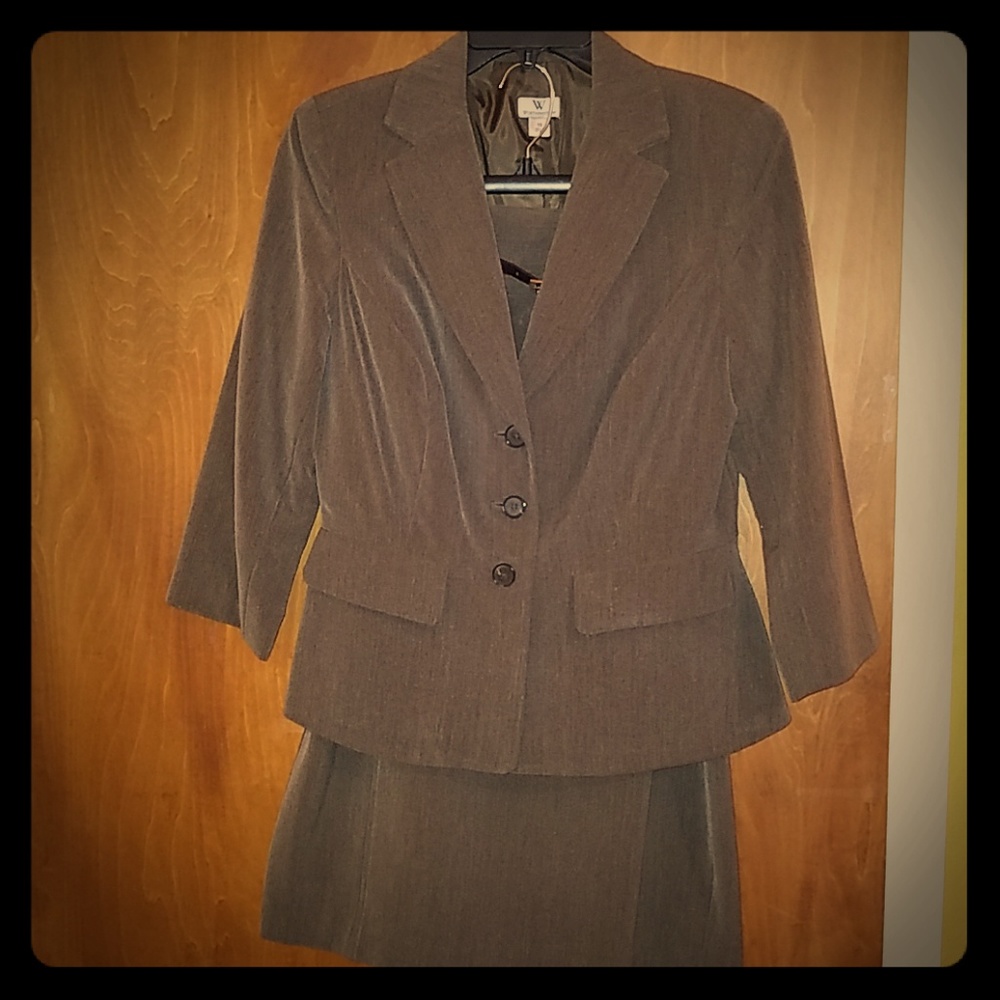 2 Pc Suit - image 1